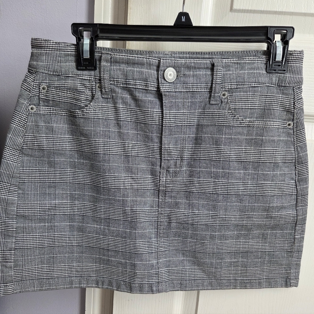American Eagle Outfitters Black and White Plaid Mini Skirt